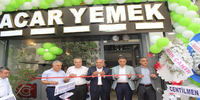 Acar Yemek Fabrikası’nın ikinci şubesi dualarla açıldı