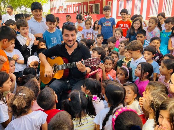 Diyarbakır’da okul müdürü çaldı, öğrenciler söyledi