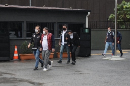 Yalova merkezli 4 ildeki fuhuş operasyonunda 16 kişi gözaltına alındı