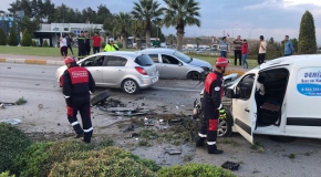 Denizli'de zincirleme trafik kazası: 1 ölü, 2 yaralı